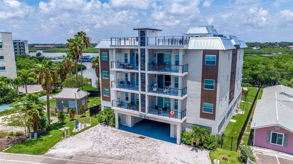 19505 GULF BOULEVARD UNIT 205