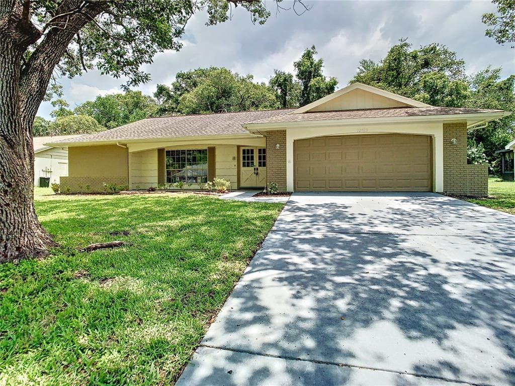 12812 IRONWOOD CIRCLE HUDSON, FL 34667