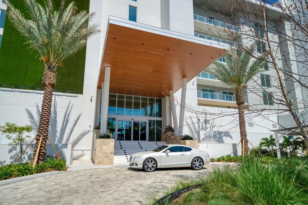 1020 SUNSET POINT ROAD UNIT 504