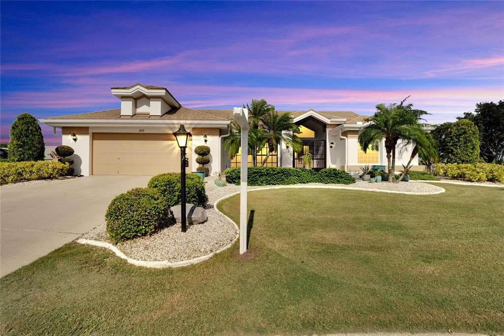 2010 CAPTIVA COURT SUN CITY CENTER, FL 33573