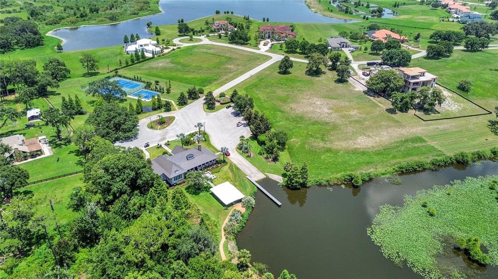 BROADLAND PASS PASS THONOTOSASSA, FL 33592