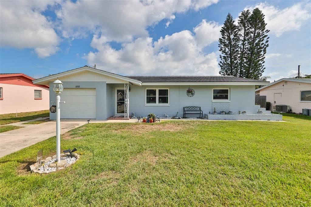 12119 80TH AVENUE SEMINOLE, FL 33772