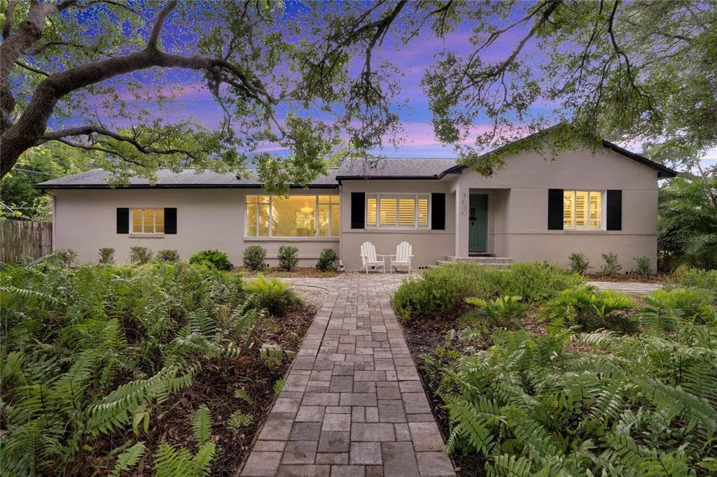 3630 POPLAR STREET NE ST PETERSBURG, FL 33704