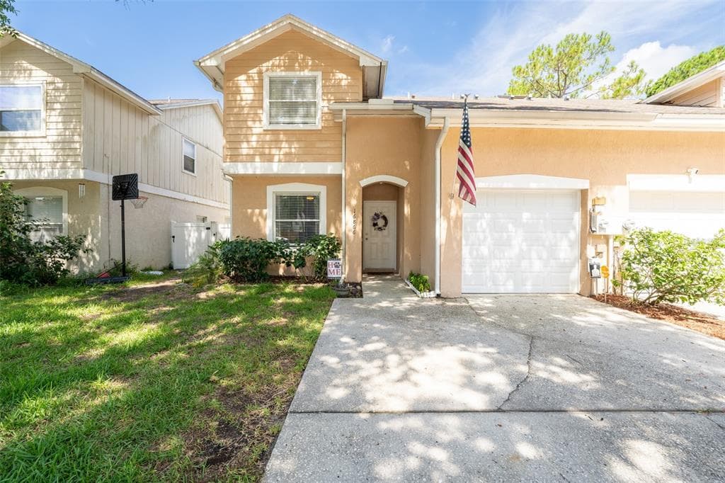 16866 LE CLARE SHORES DRIVE