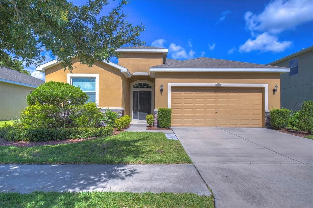 12309 FAIRLAWN DRIVE