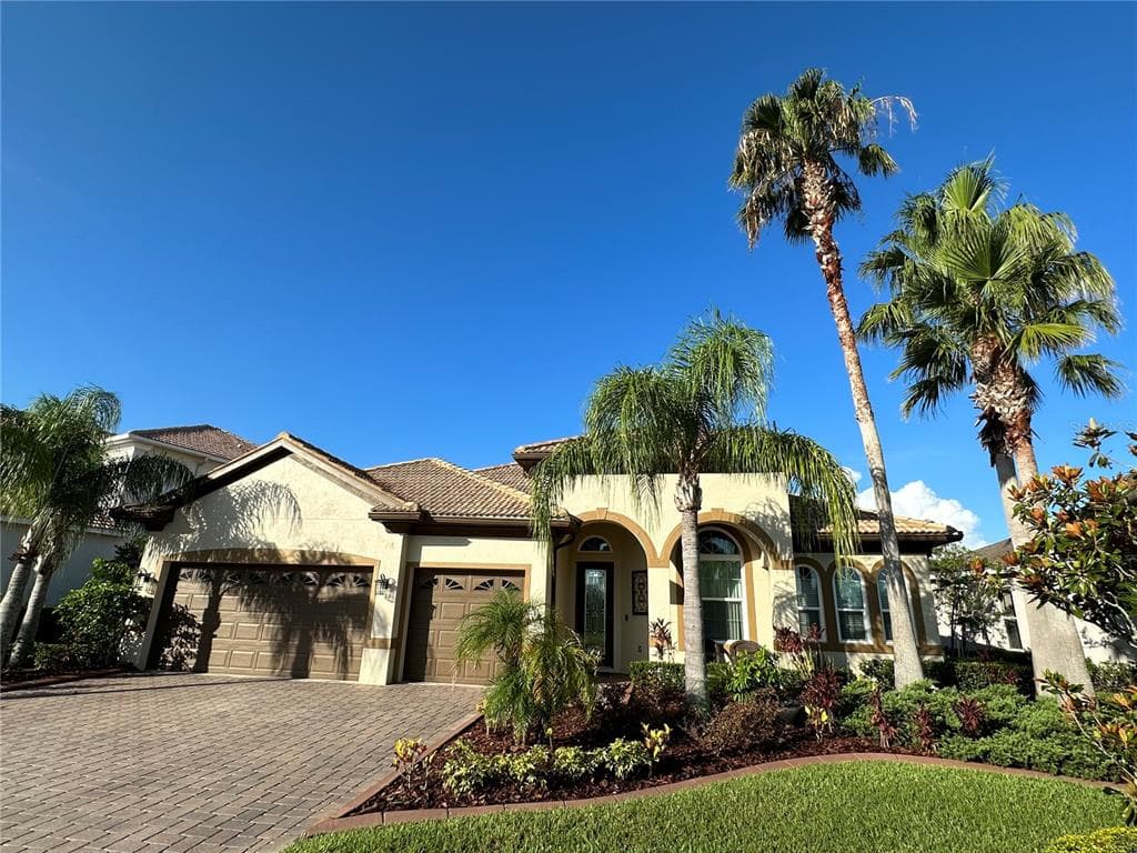10513 MARTINIQUE ISLE DR TAMPA, FL 33647
