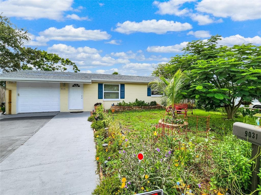 9031 GRAY FOX LANE PORT RICHEY, FL 34668