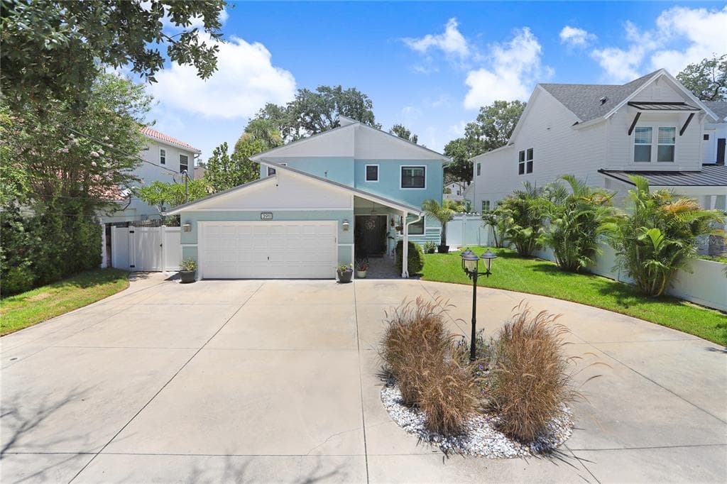 3911 W SWANN AVENUE TAMPA, FL 33609