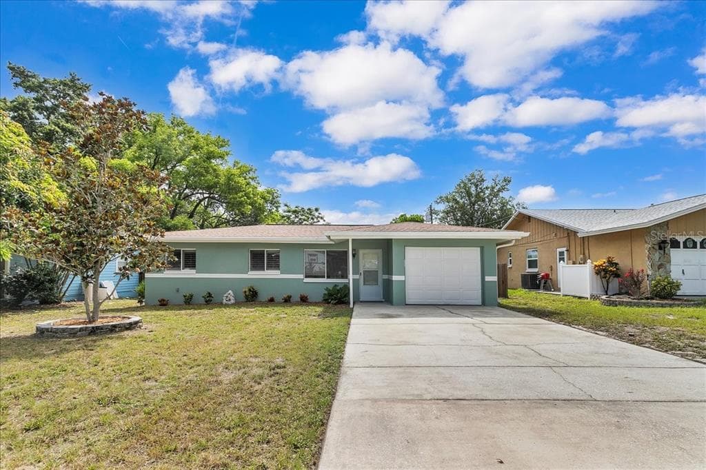 901 BERKLEY PLACE CLEARWATER, FL 33765