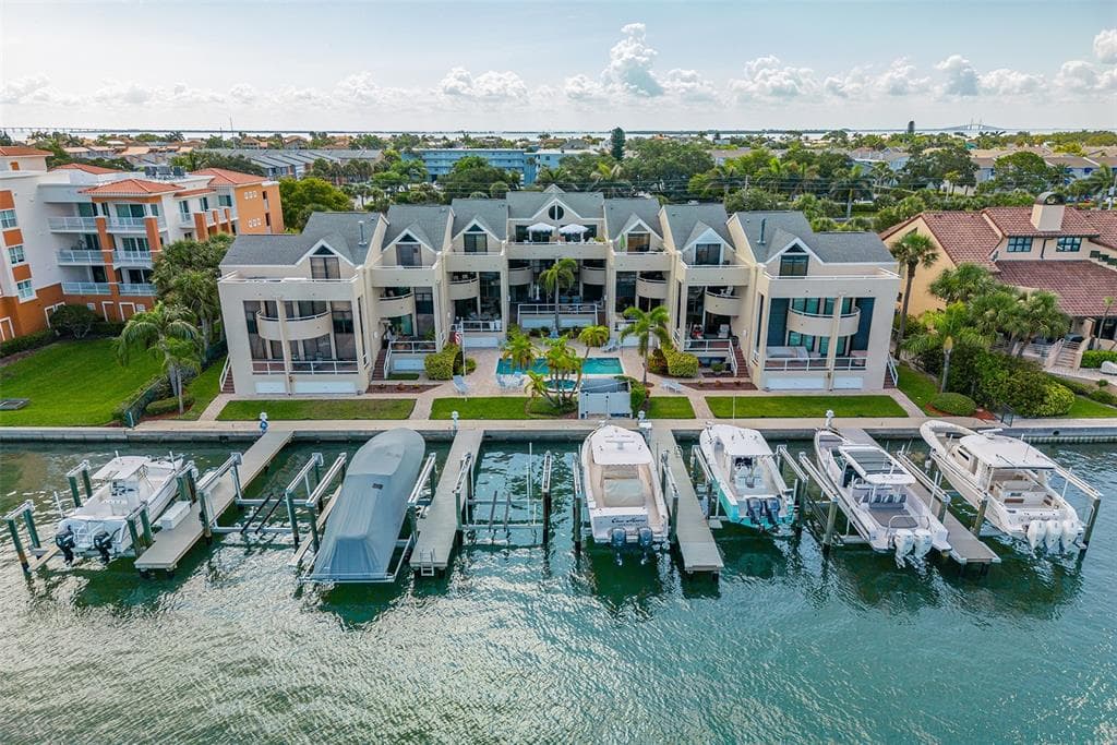 722 PINELLAS BAYWAY S UNIT 301