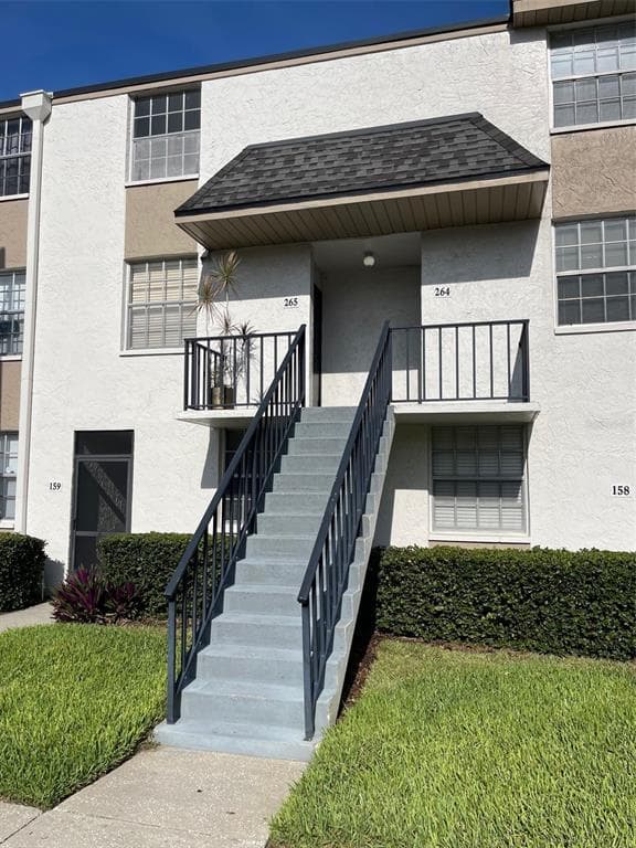 108 CLOCKTOWER FDR. UNIT 265 BRANDON, FL 33510