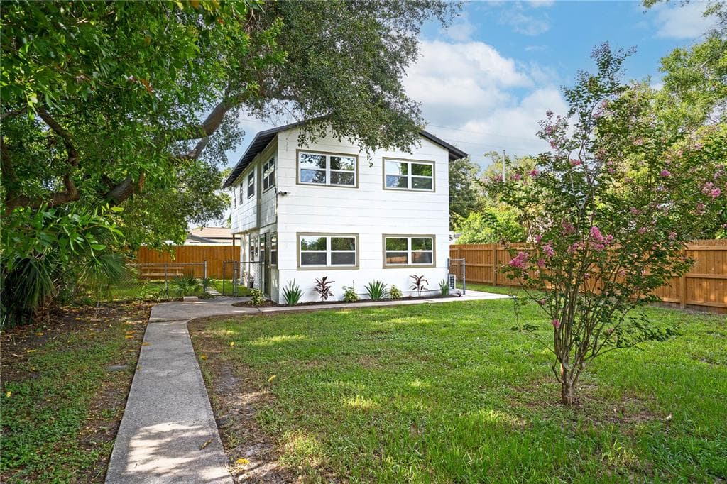 3625 2ND AVENUE S ST PETERSBURG, FL 33711