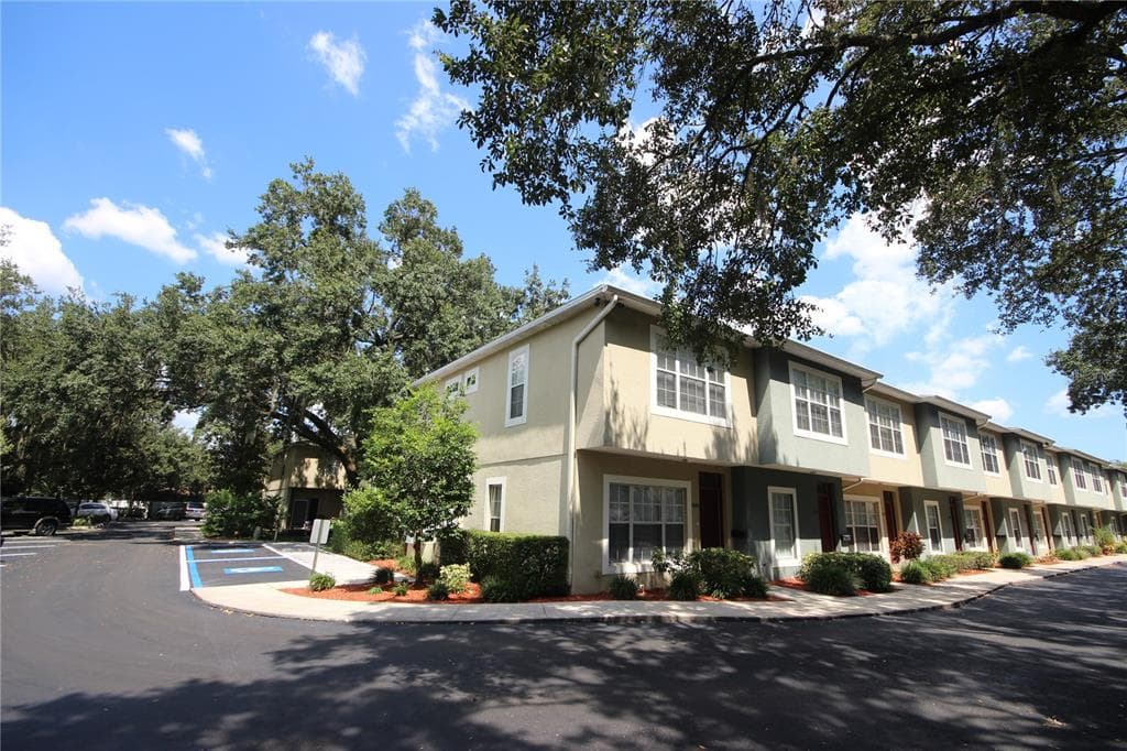5828 NATURE TERRACE COVE TAMPA, FL 33617