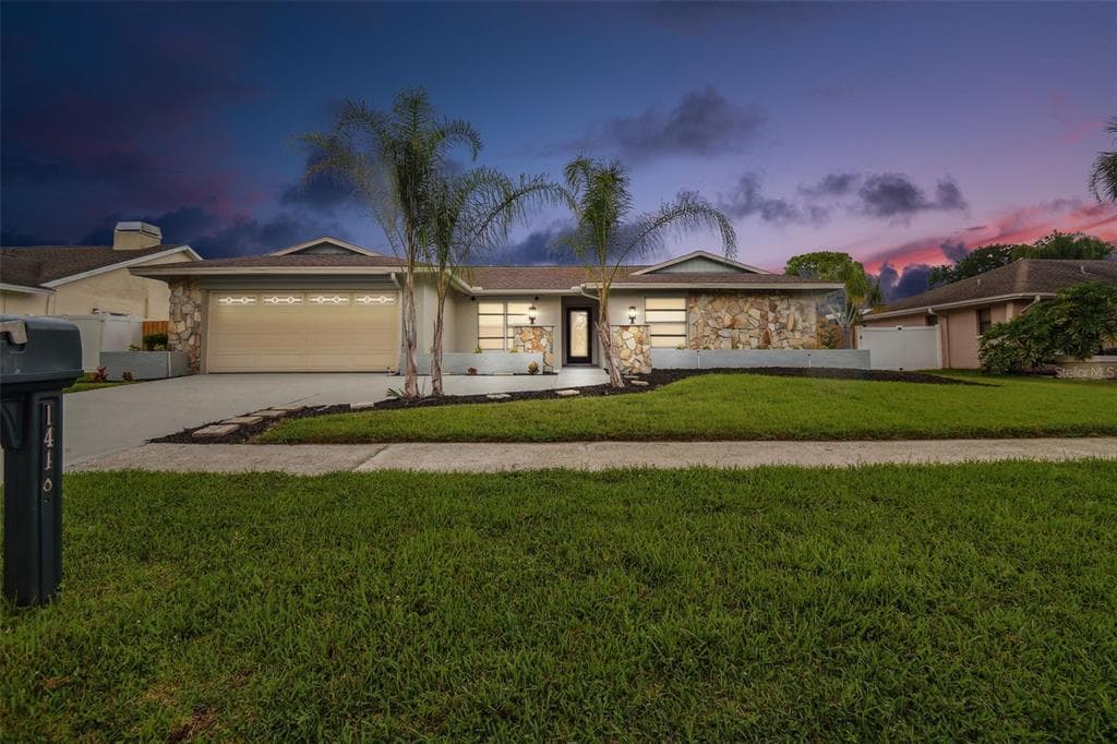 14187 FENNSBURY DRIVE TAMPA, FL 33624