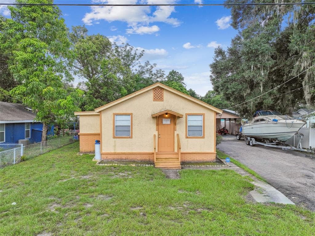 1511 E DIANA STREET