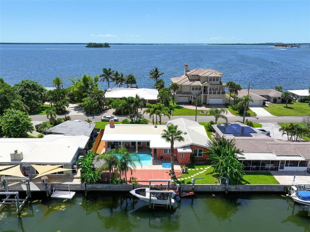 2223 HARBOR VIEW DRIVE