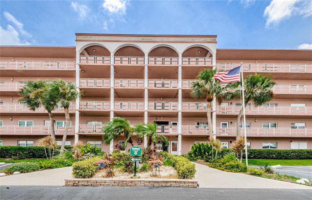 5521 80TH STREET N UNIT 407 ST PETERSBURG, FL 33709