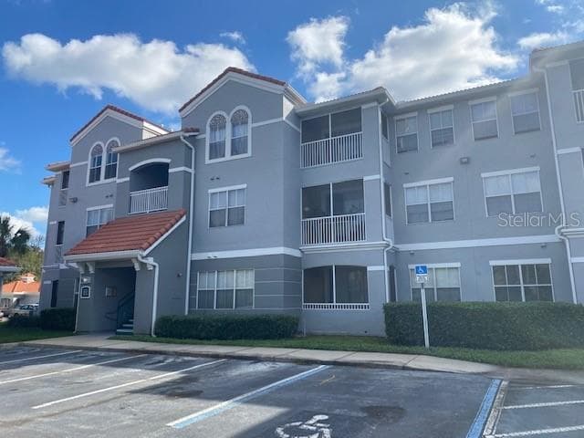 18001 RICHMOND PLACE DRIVE UNIT 827 TAMPA, FL 33647