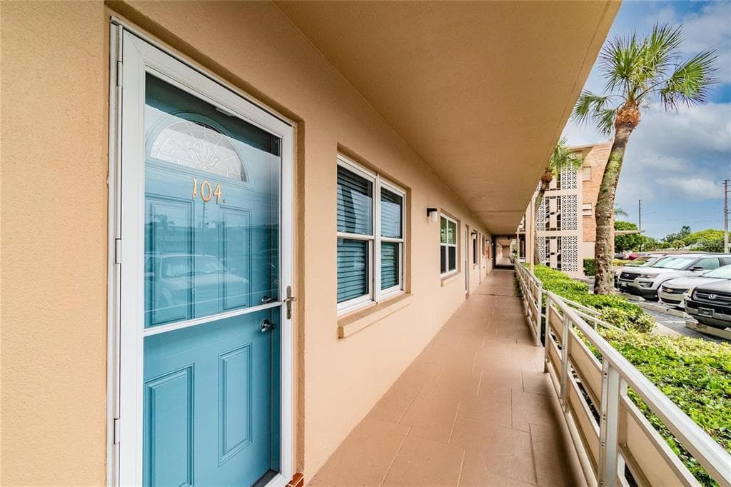 1893 SHORE DRIVE S UNIT 104