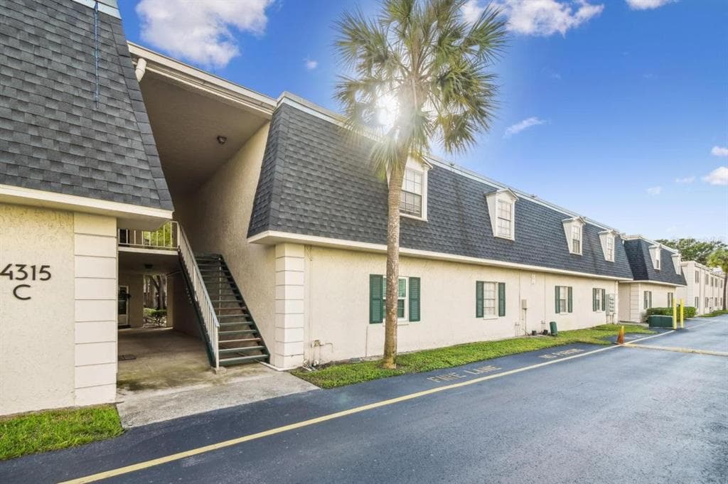 4335 AEGEAN DRIVE UNIT 114A TAMPA, FL 33611