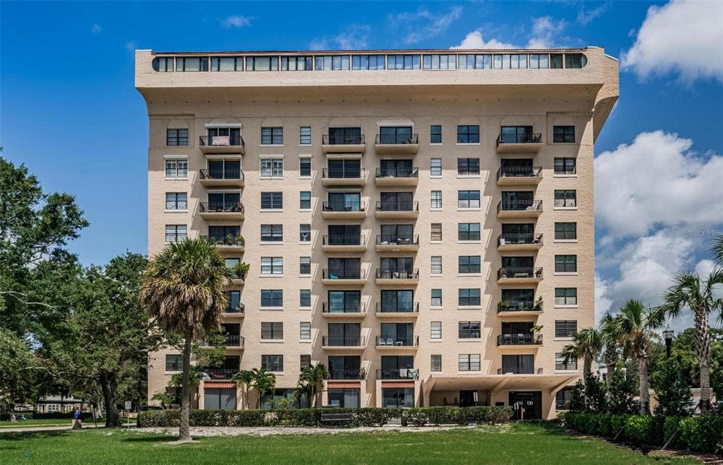 2109 BAYSHORE BOULEVARD UNIT 310 TAMPA, FL 33606