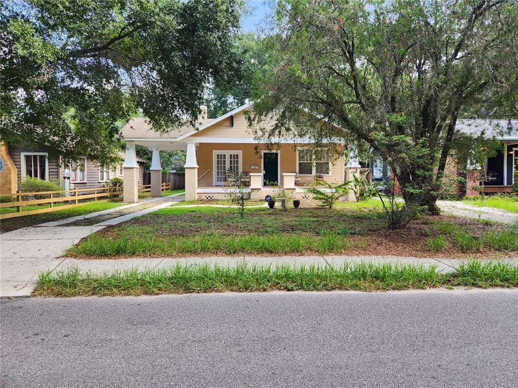 1204 E IDLEWILD AVENUE TAMPA, FL 33604