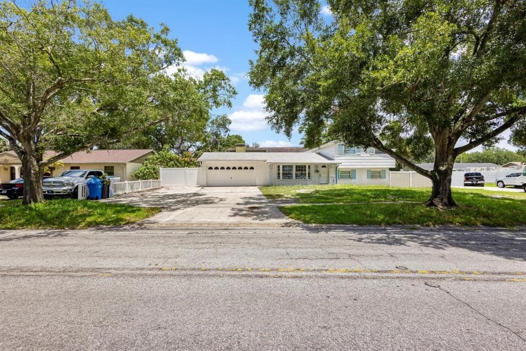 7613 JACKSON SPRINGS ROAD TAMPA, FL 33615