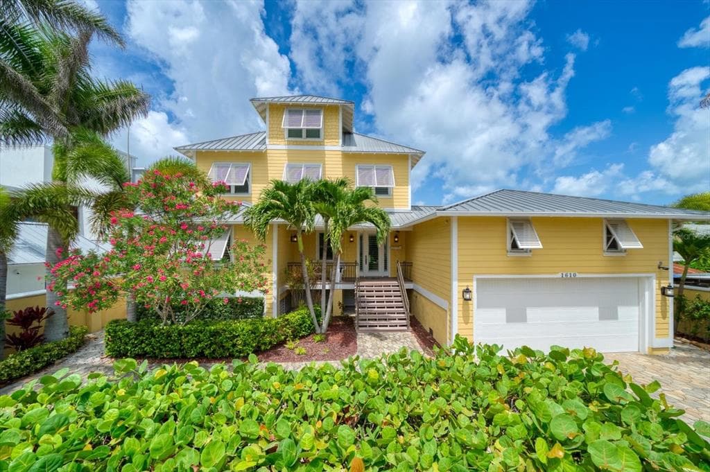 1610 BEACH TRAIL