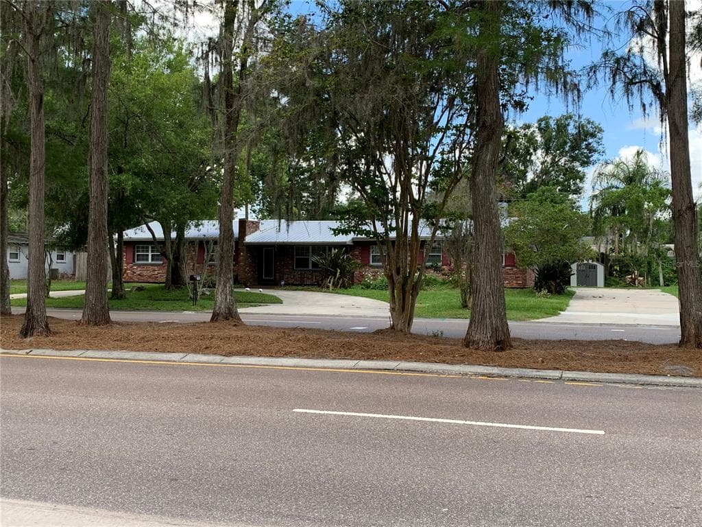 19210 SUNLAKE BOULEVARD