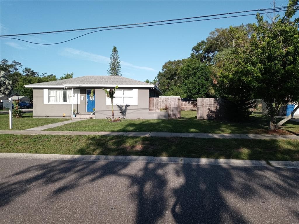 2323 46TH STREET S ST PETERSBURG, FL 33711