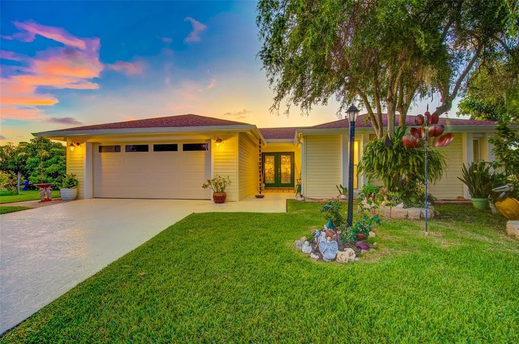 15723 DONZI DRIVE HUDSON, FL 34667