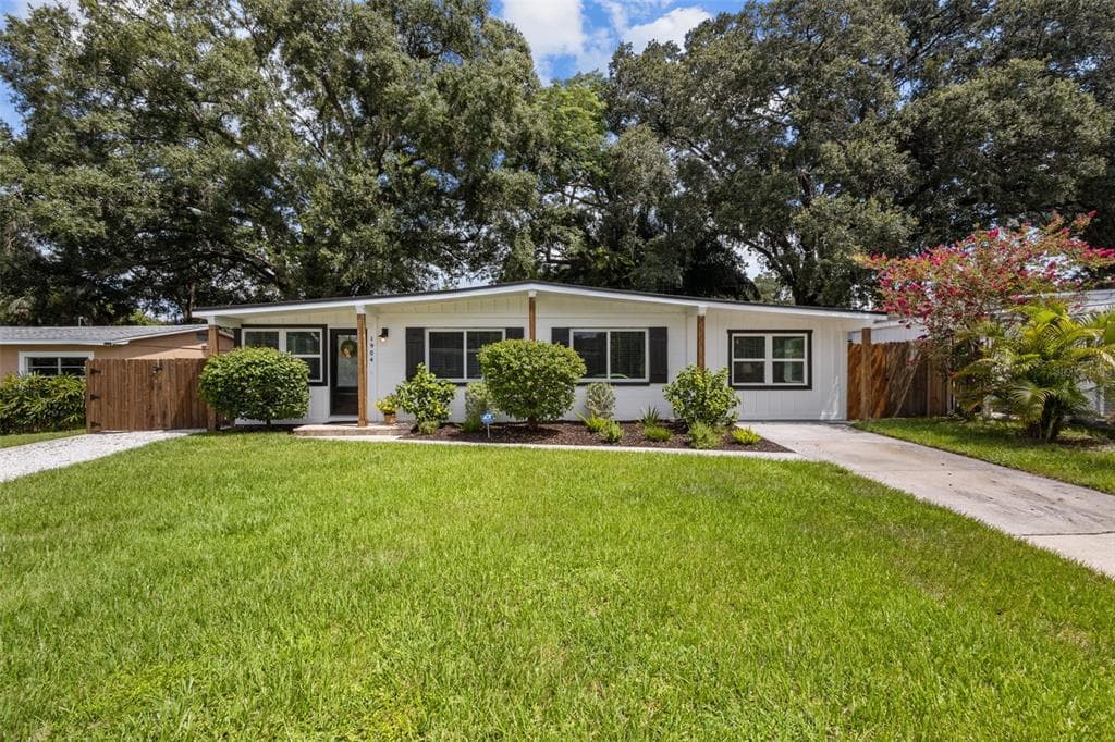 1904 E ROBSON STREET TAMPA, FL 33610