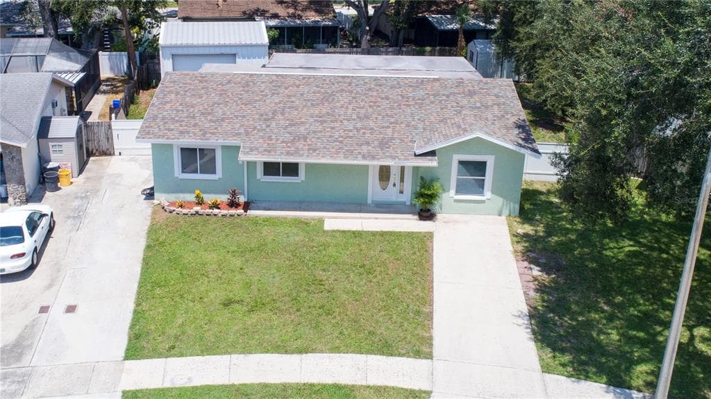 8981 109TH TERRACE SEMINOLE, FL 33777