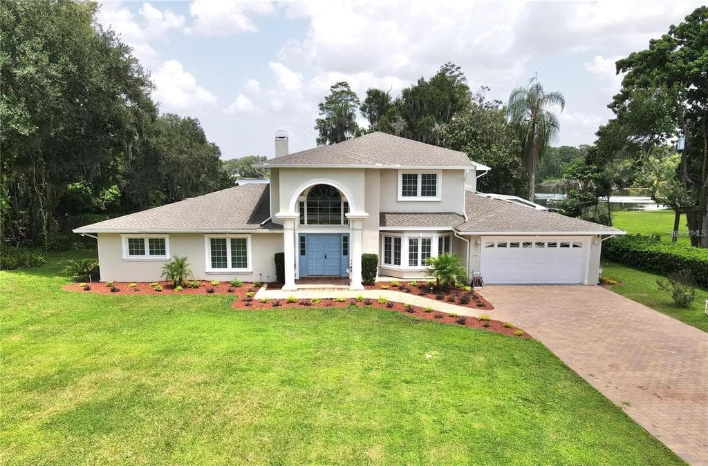 13525 BAY LAKE LANE TAMPA, FL 33618