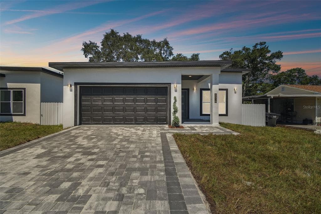 6518 29TH STREET N ST PETERSBURG, FL 33702