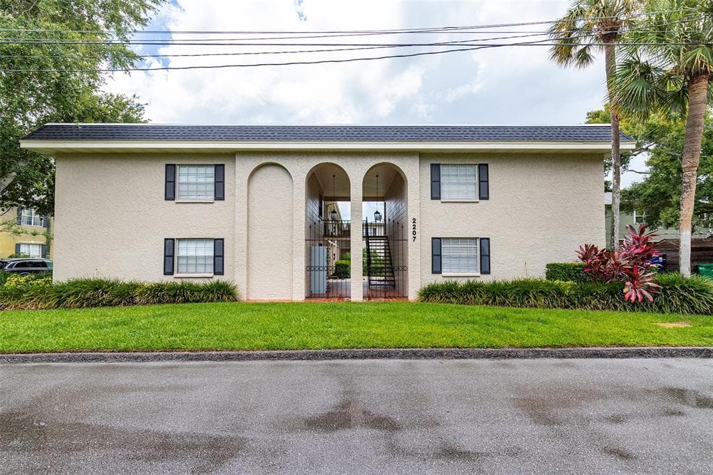 2207 S CAROLINA AVENUE UNIT 16 TAMPA, FL 33629