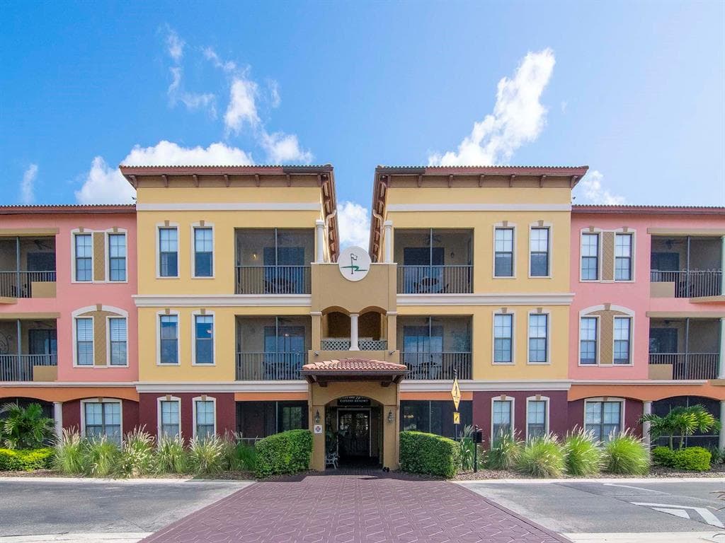 13941 CLUBHOUSE DRIVE UNIT 315 TAMPA, FL 33618
