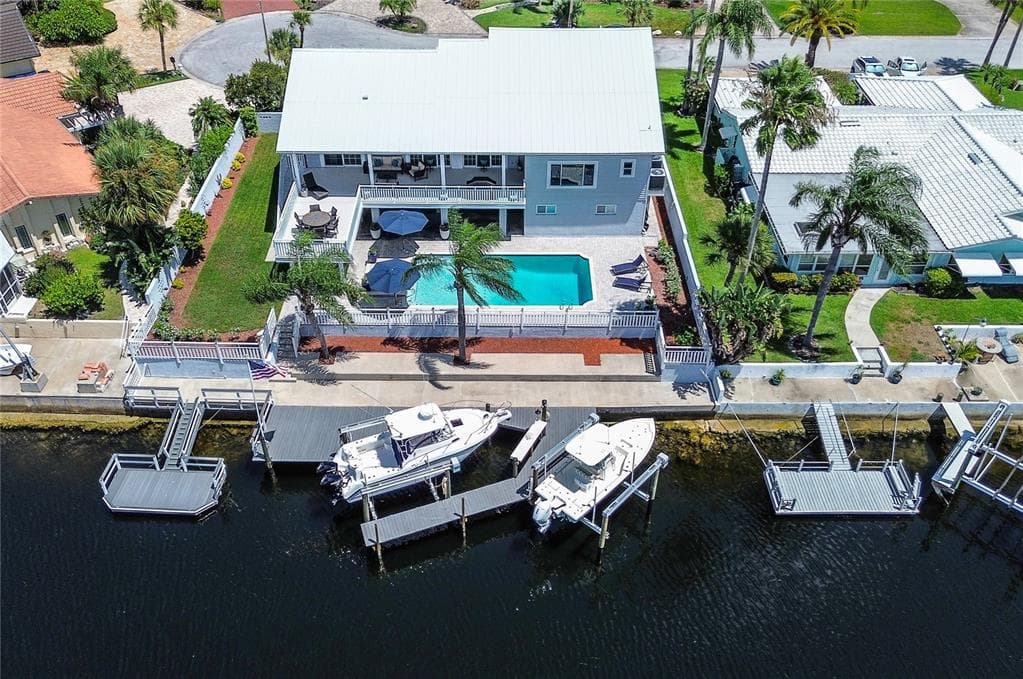 3210 SEAWAY DRIVE