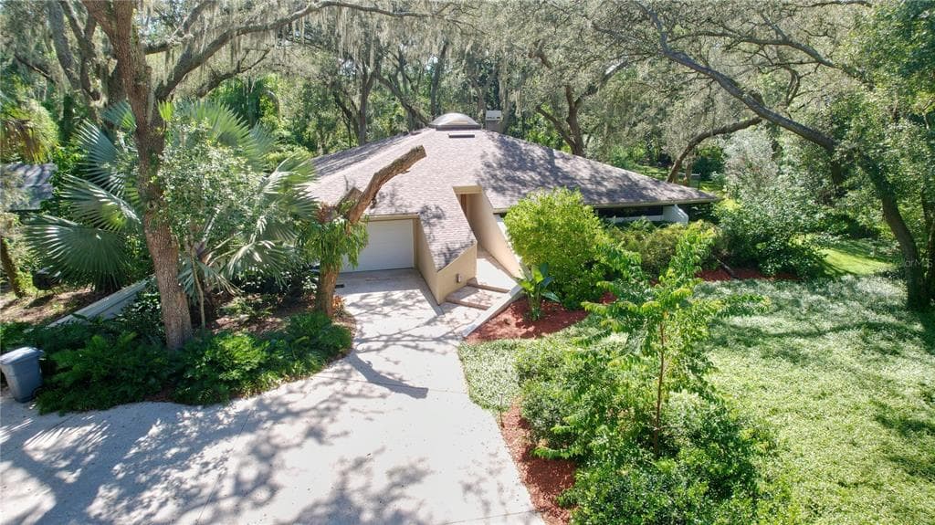 18406 TIMBERLAN DRIVE LUTZ, FL 33549