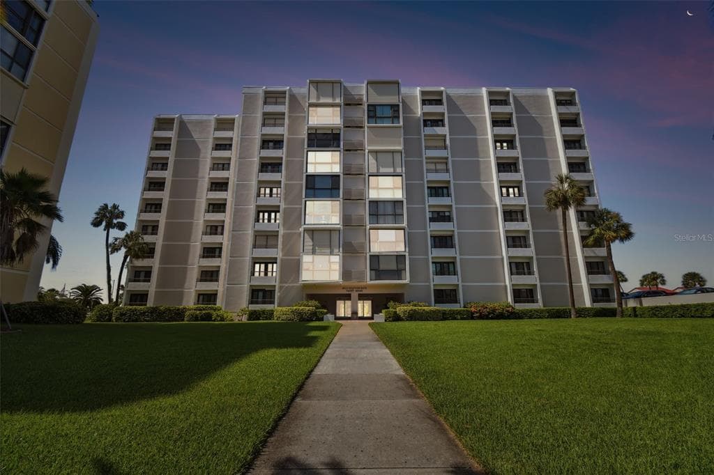 851 BAYWAY BOULEVARD UNIT 908 CLEARWATER, FL 33767