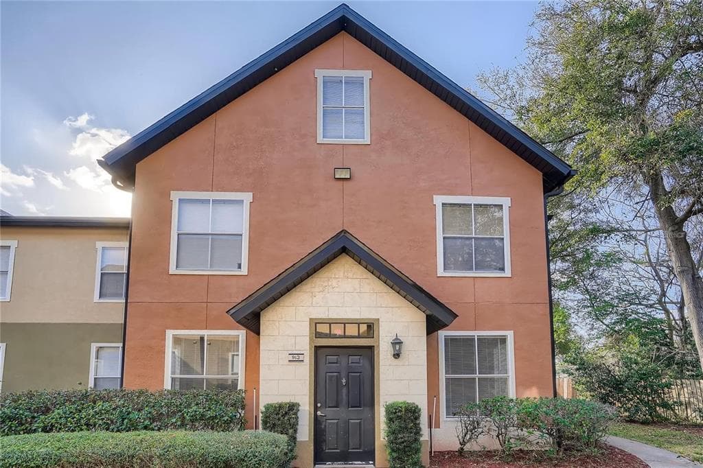 6017 WESTGATE DRIVE UNIT 913