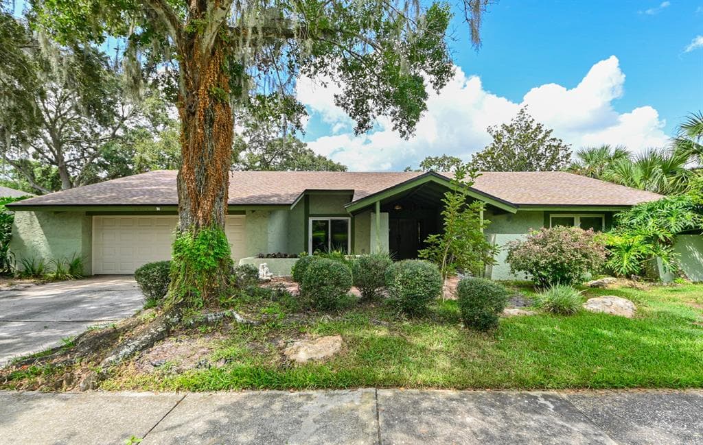 1901 E TIMBERLANE DRIVE PLANT CITY, FL 33563