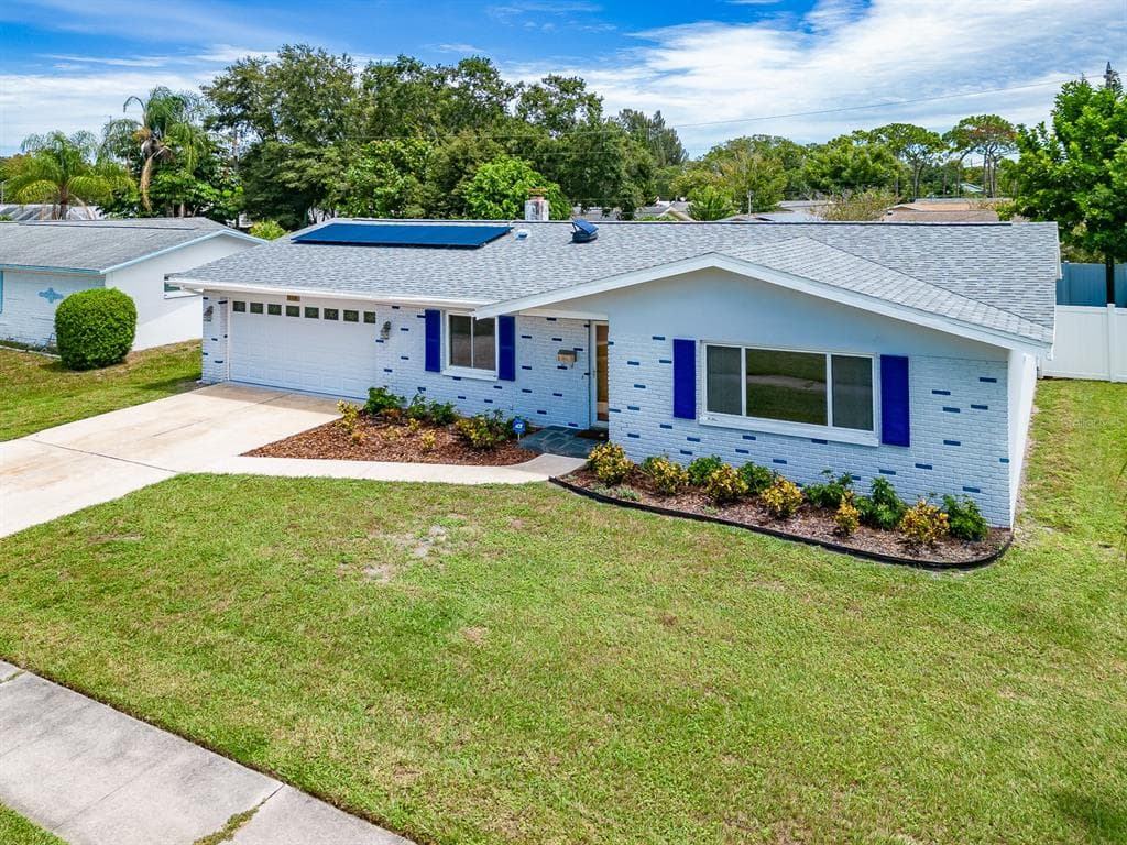 1837 PRINCETON DRIVE CLEARWATER, FL 33765