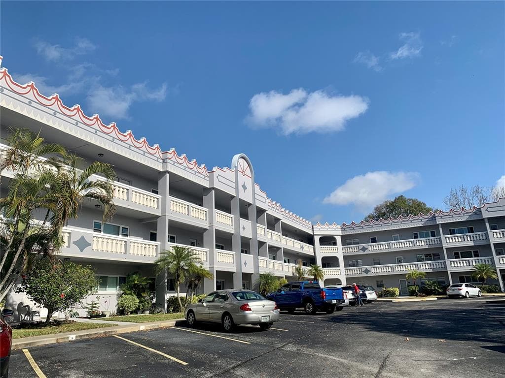 2295 AMERICUS BOULEVARD E UNIT 1 CLEARWATER, FL 33763