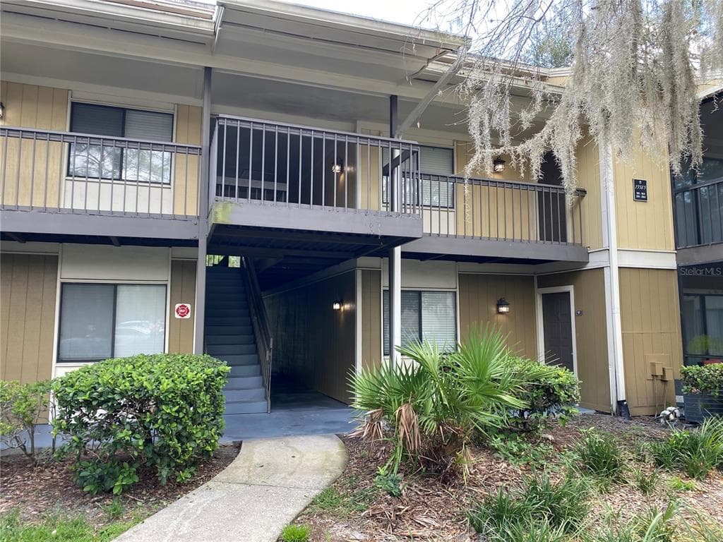 13383 ARBOR POINTE CIRCLE UNIT 104 TAMPA, FL 33617