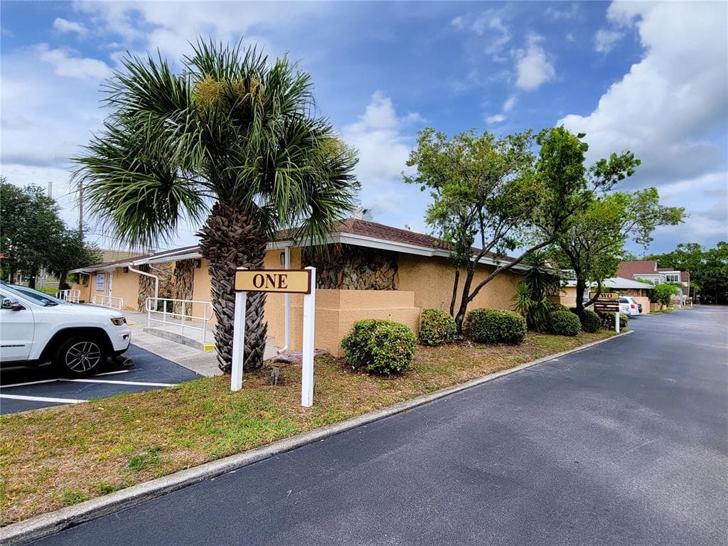 10225 ULMERTON ROAD UNIT 1B