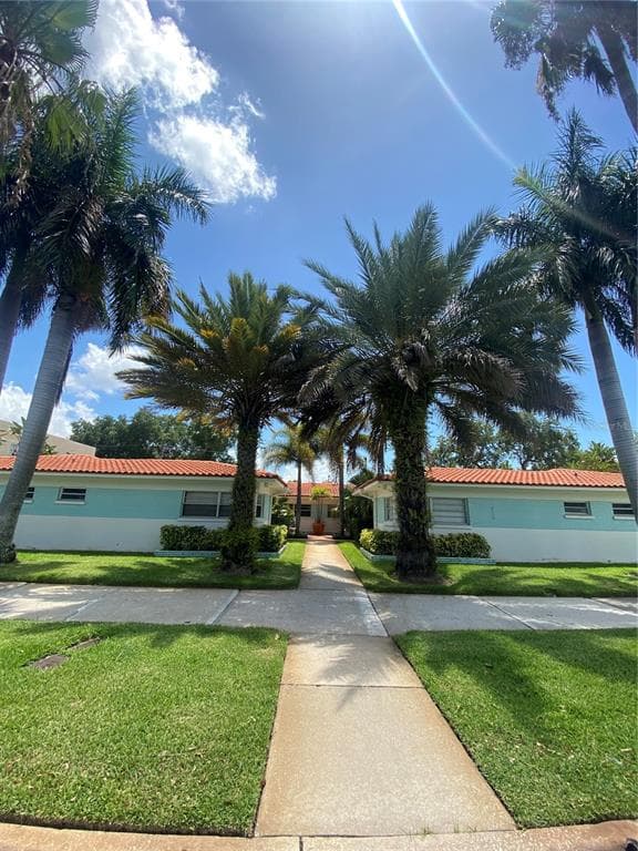 70 DAVIS BOULEVARD UNIT 12 TAMPA, FL 33606