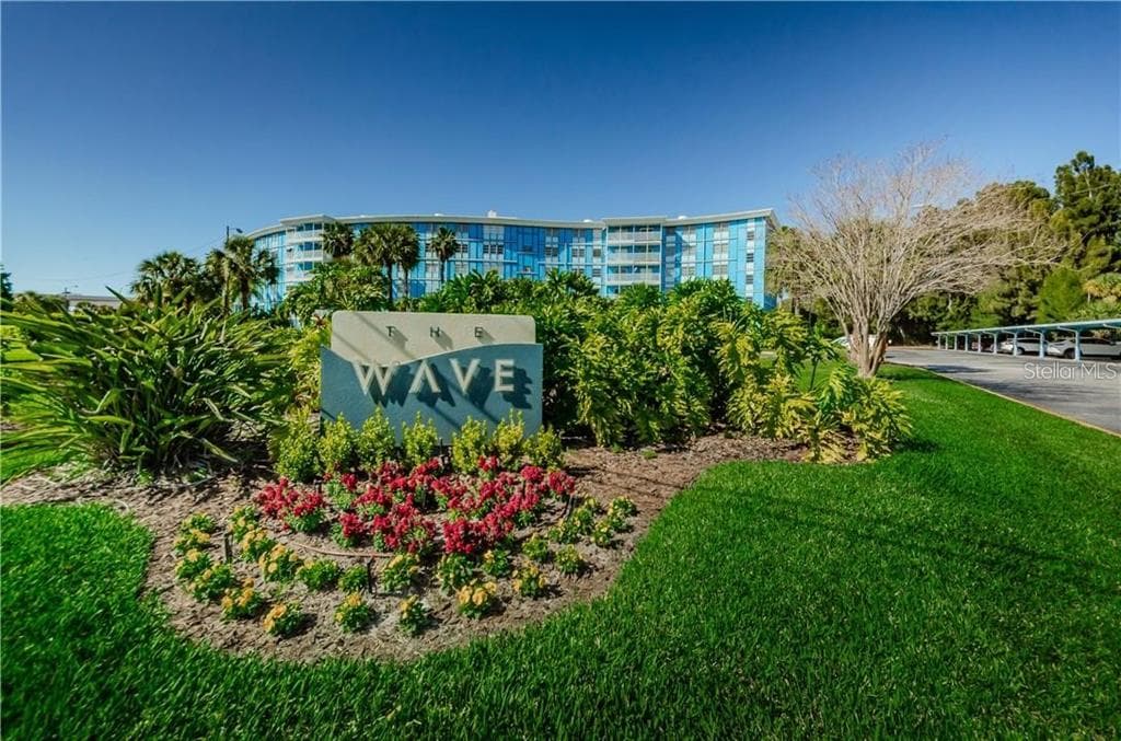 3315 58TH AVENUE S UNIT 213 ST PETERSBURG, FL 33712