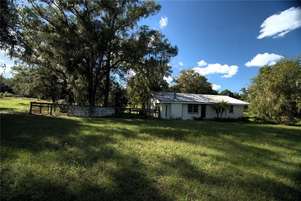 39999 SUMNER LAKE ROAD