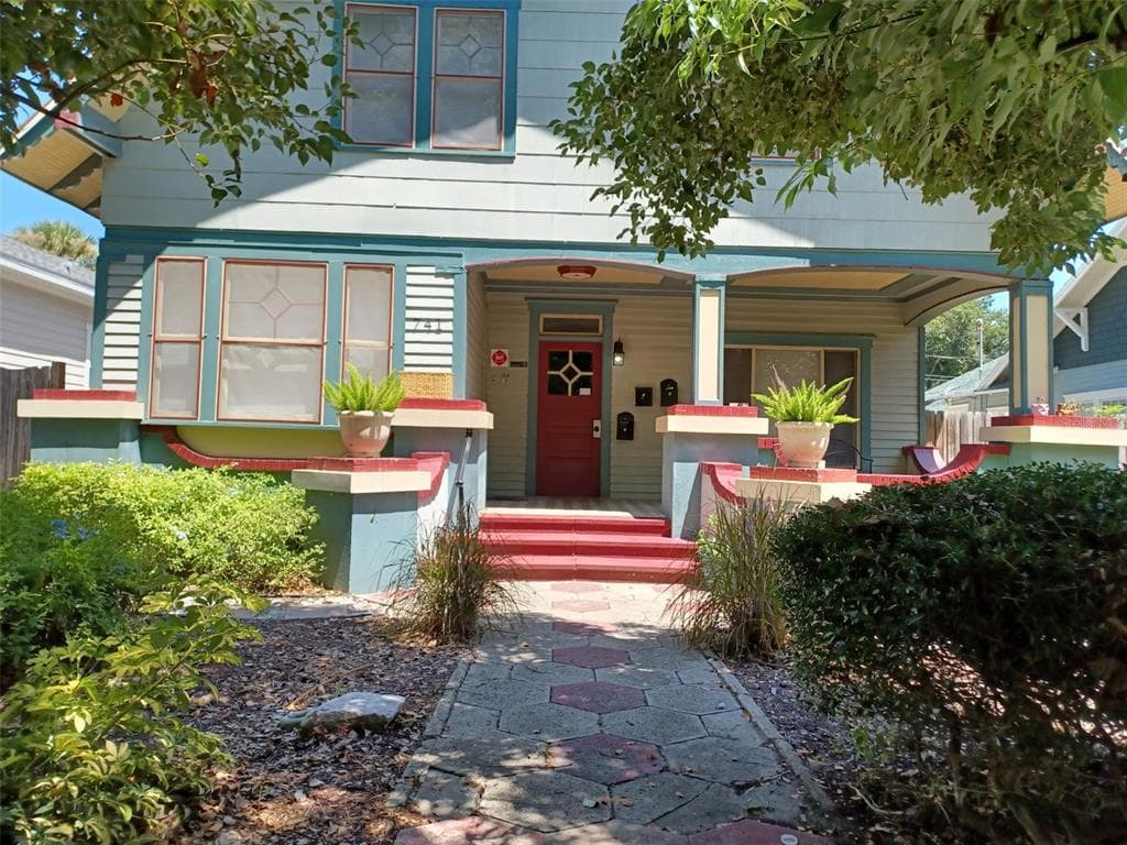 741 8TH STREET N UNIT 1